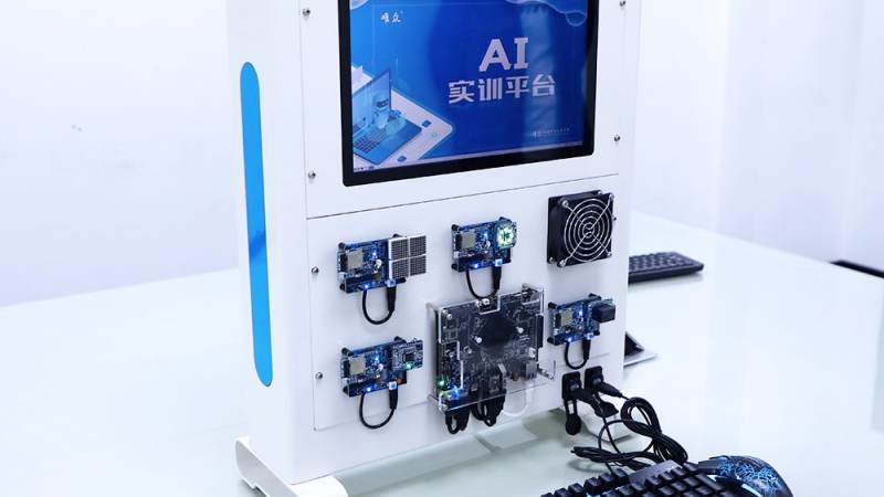 Bwin 必赢关于我们：AI芯片与智能设备团队与实验室场景